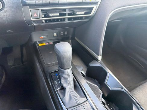 Used 2025 Toyota Camry LE FWD image 23