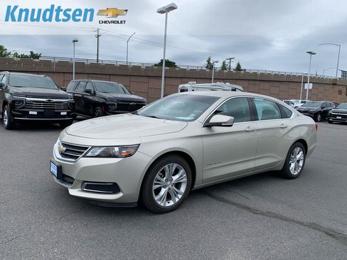 Used 2014 Chevrolet Impala LT w/ Premium Seating Package FWD image 3