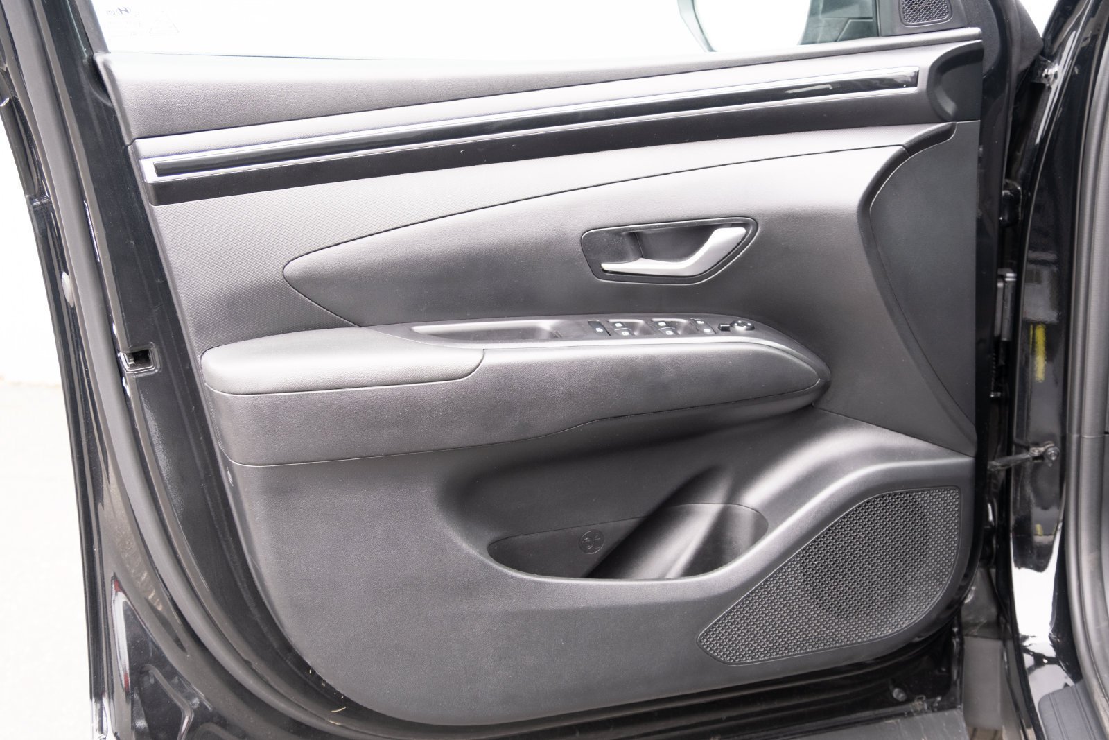 Used 2022 Hyundai Tucson SE w/ Cargo Package AWD/4WD image 13