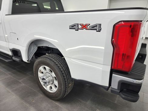 Used 2023 Ford F350 XLT image 30