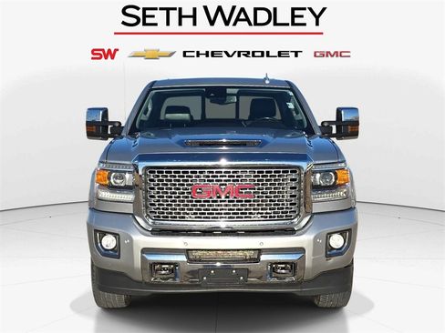 Used 2017 GMC Sierra 2500 Denali w/ Duramax Plus Package image 2