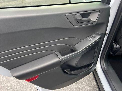 Used 2025 Ford Escape Active w/ Cold Weather Package image 15