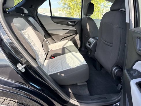 Used 2020 Chevrolet Equinox LS FWD image 21