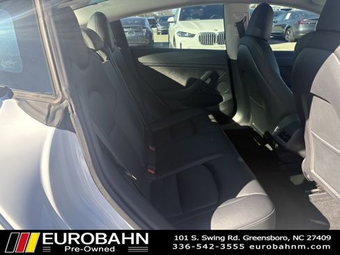 Used 2023 Tesla Model 3 Standard Range image 12