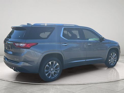 Used 2018 Chevrolet Traverse Premier w/ Driver Confidence II Package image 19