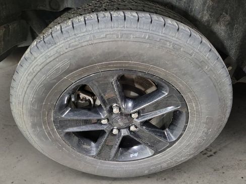 Used 2020 Jeep Wrangler Unlimited Sahara image 12