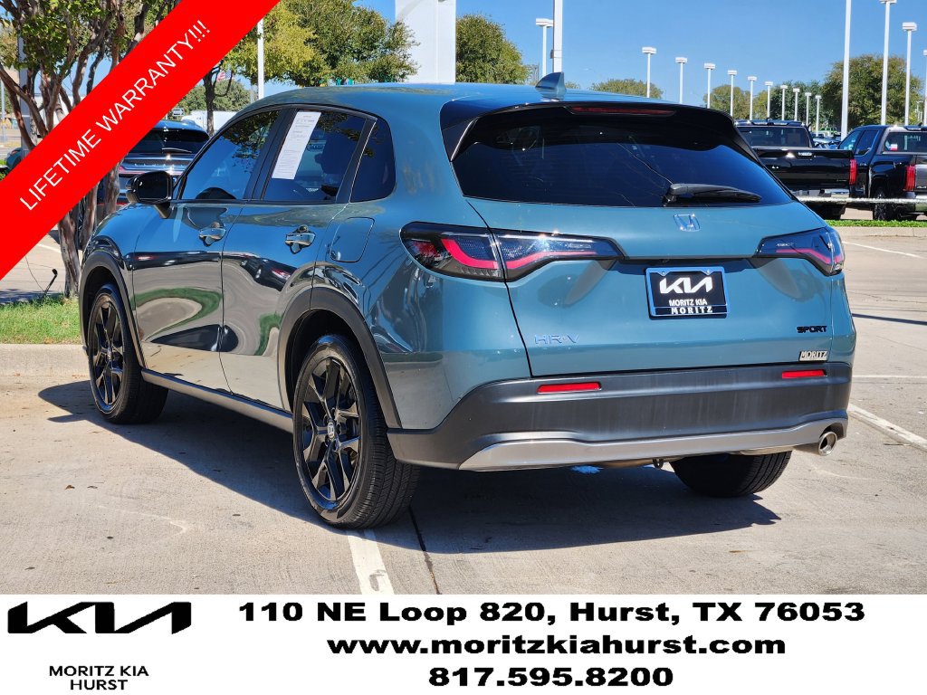 Used 2025 Honda HR-V Sport image 3