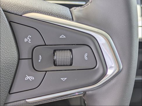 New 2026 Chevrolet Trax LT w/ Driver Confidence Package FWD image 22