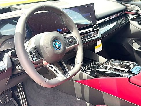 New 2027 BMW i5 eDrive40 w/ M Sport Package RWD image 38