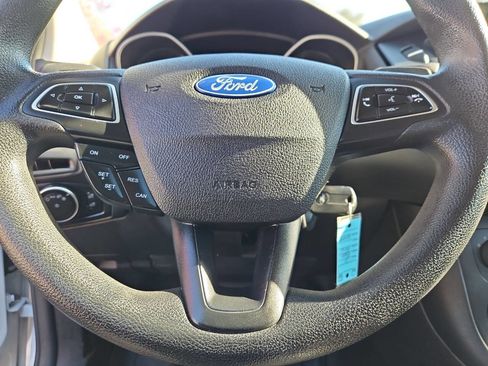 Used 2016 Ford Focus SE image 20