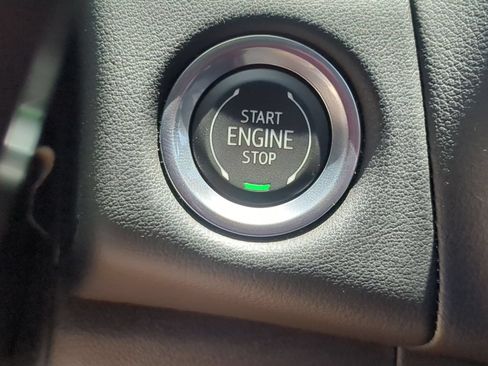 Used 2021 Chevrolet Tahoe High Country AWD/4WD image 17