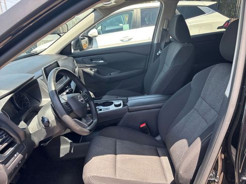 Used 2025 Nissan Rogue SV AWD/4WD image 29