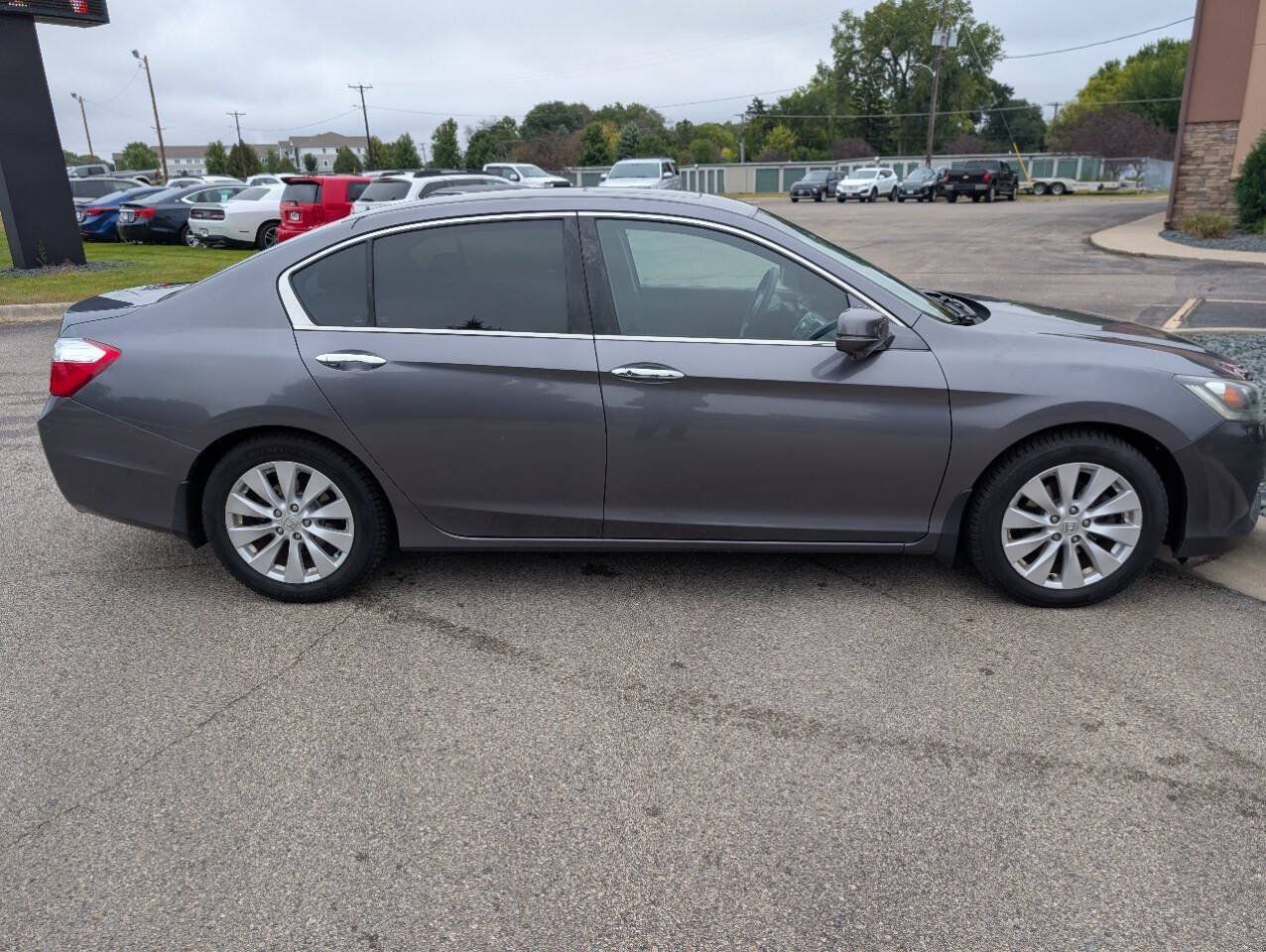 Used 2015 Honda Accord EX image 10