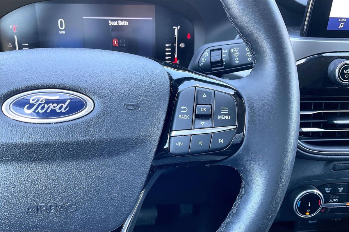 Used 2023 Ford Escape Active w/ Cold Weather Package FWD image 19