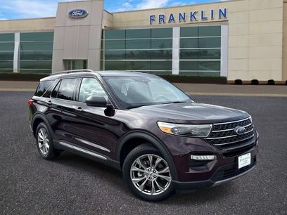 Certified 2022 Ford Explorer XLT w/ Equipment Group 202A