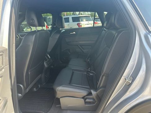 Used 2021 Volkswagen Atlas Cross Sport SE AWD/4WD image 29