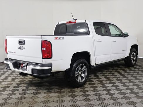Used 2020 Chevrolet Colorado Z71 AWD/4WD image 9