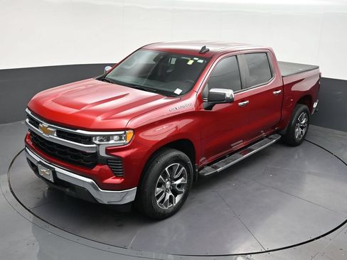 Used 2024 Chevrolet Silverado 1500 LT RWD image 14