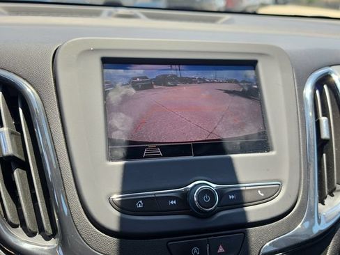Used 2024 Chevrolet Equinox RS FWD image 26