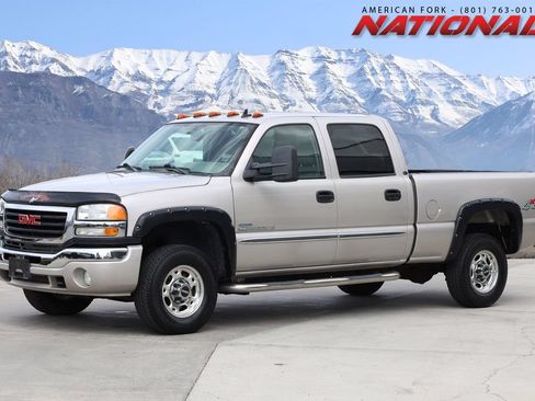 Used 2006 GMC Sierra 2500 SLT w/ Heavy-Duty Power Package AWD/4WD image 1
