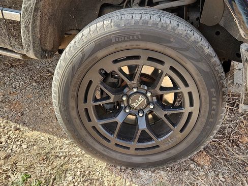 Used 2013 Ford F150 Platinum image 7