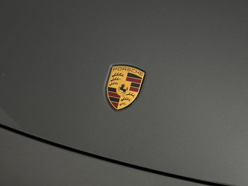 Certified 2022 Porsche 911 Carrera image 38