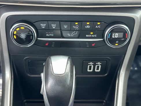 Used 2021 Ford EcoSport SE w/ SE Convenience Package FWD image 29