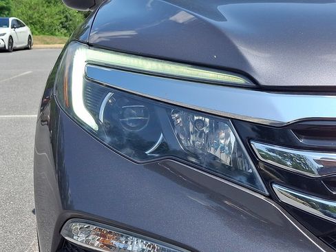 Used 2018 Honda Pilot Elite image 9