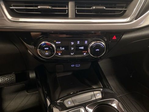 Certified 2024 Chevrolet Trax ACTIV w/ Sunroof Package image 12