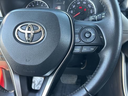 Used 2019 Toyota RAV4 XLE w/ Convenience Package image 24