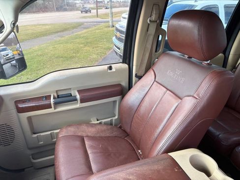 Used 2013 Ford F250 King Ranch w/ King Ranch w/Chrome Pkg image 22