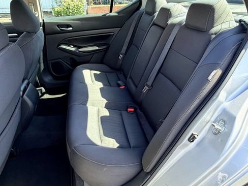 Used 2021 Nissan Altima 2.5 SV FWD image 15