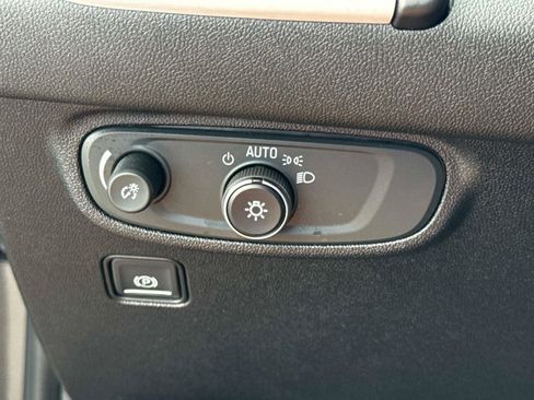Used 2019 GMC Terrain SLE FWD image 30