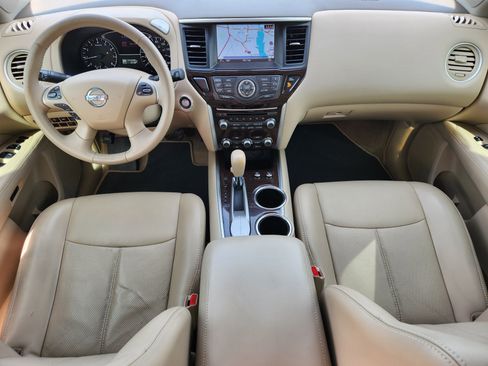 Used 2014 Nissan Pathfinder Platinum w/ Platinum Premium Package image 25