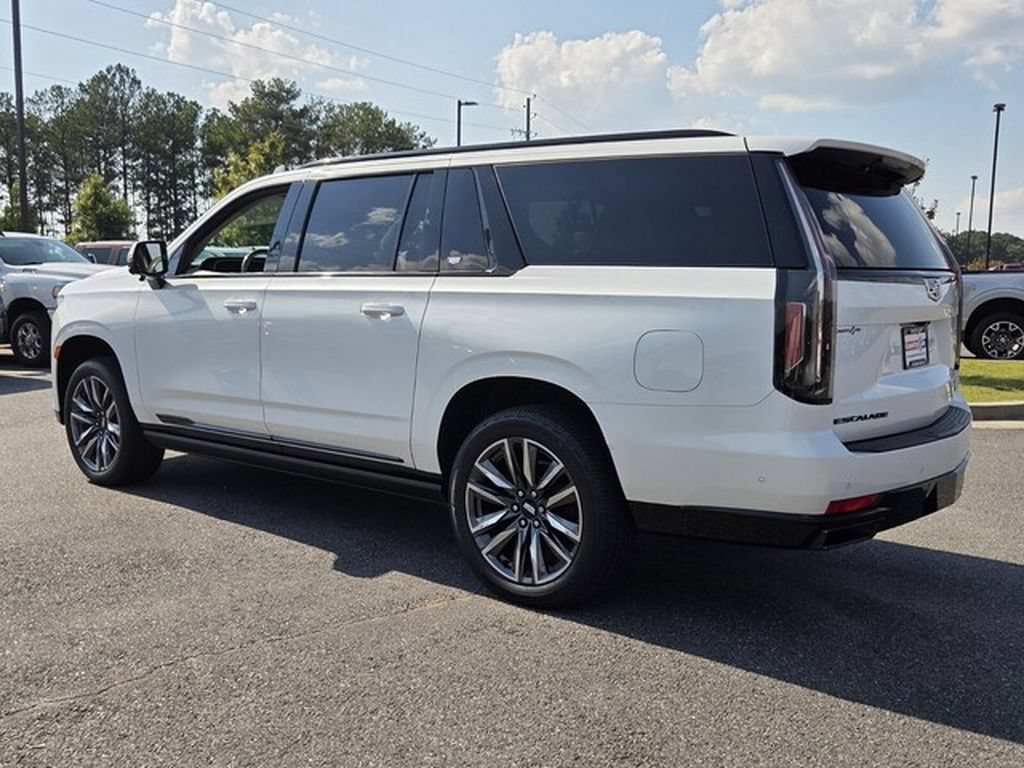 Used 2022 Cadillac Escalade ESV Sport Platinum RWD image 9