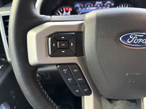 Used 2022 Ford F250 Lariat AWD/4WD image 13