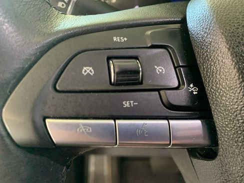 Used 2020 Cadillac XT4 Premium Luxury w/ Driver Awareness Package FWD image 33