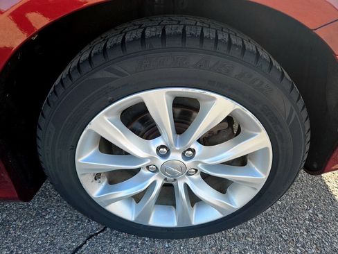 Used 2015 Chrysler 200 C w/ Navigation & Sound Group I image 29