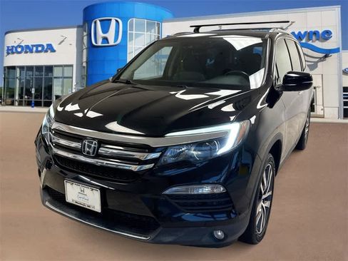 Certified 2017 Honda Pilot Elite image 4
