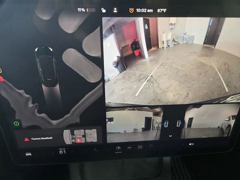 Used 2022 Tesla Model Y Long Range image 18