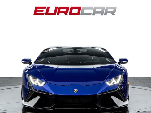 Used 2023 Lamborghini Huracan Tecnica image 8