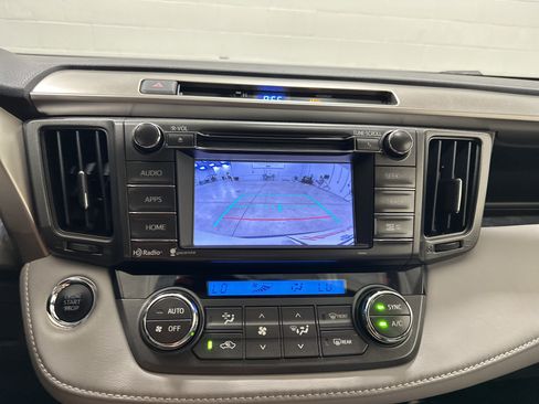 Used 2015 Toyota RAV4 Limited AWD/4WD image 27