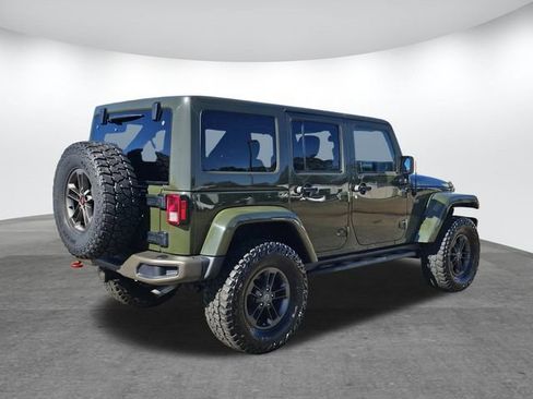 Used 2016 Jeep Wrangler Unlimited Sahara image 4