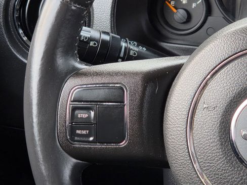 Used 2015 Jeep Patriot High Altitude image 26