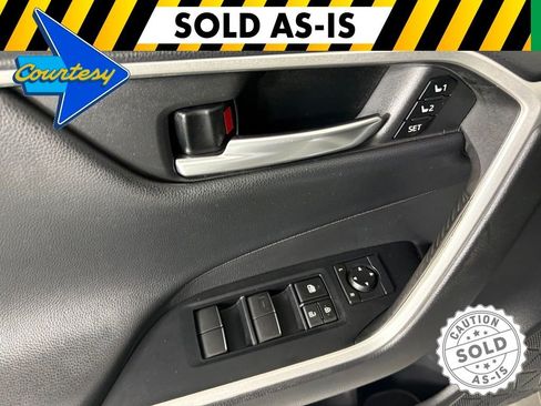 Used 2021 Toyota RAV4 Limited FWD image 20