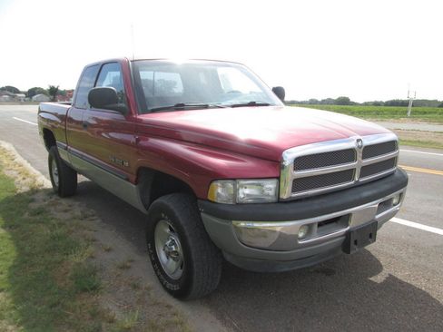 Used 1999 Dodge Ram 1500 Truck 4x4 Quad Cab image 9
