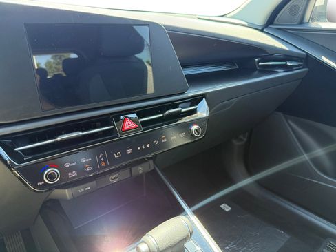 New 2026 Kia Niro LX FWD image 12
