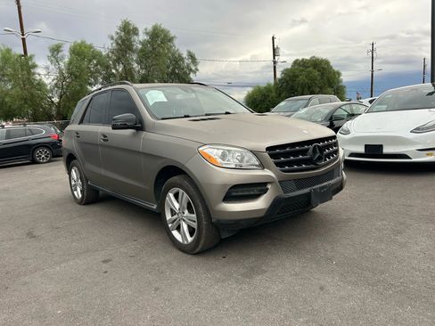Used 2015 Mercedes-Benz ML 350 2WD w/ Premium 1 Package image 3