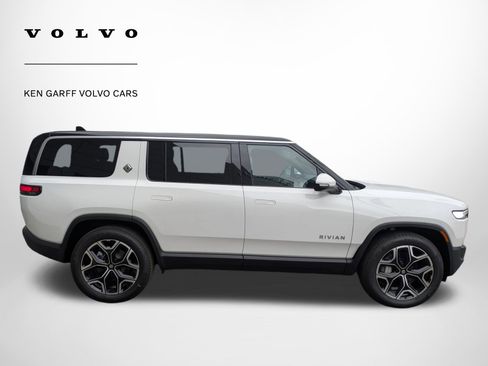 Used 2026 Rivian R1S Adventure image 2
