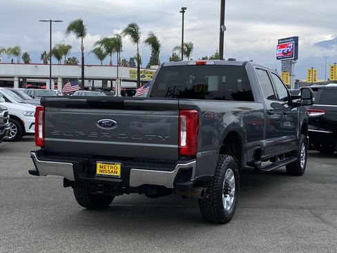 Used 2024 Ford F350 XLT image 4